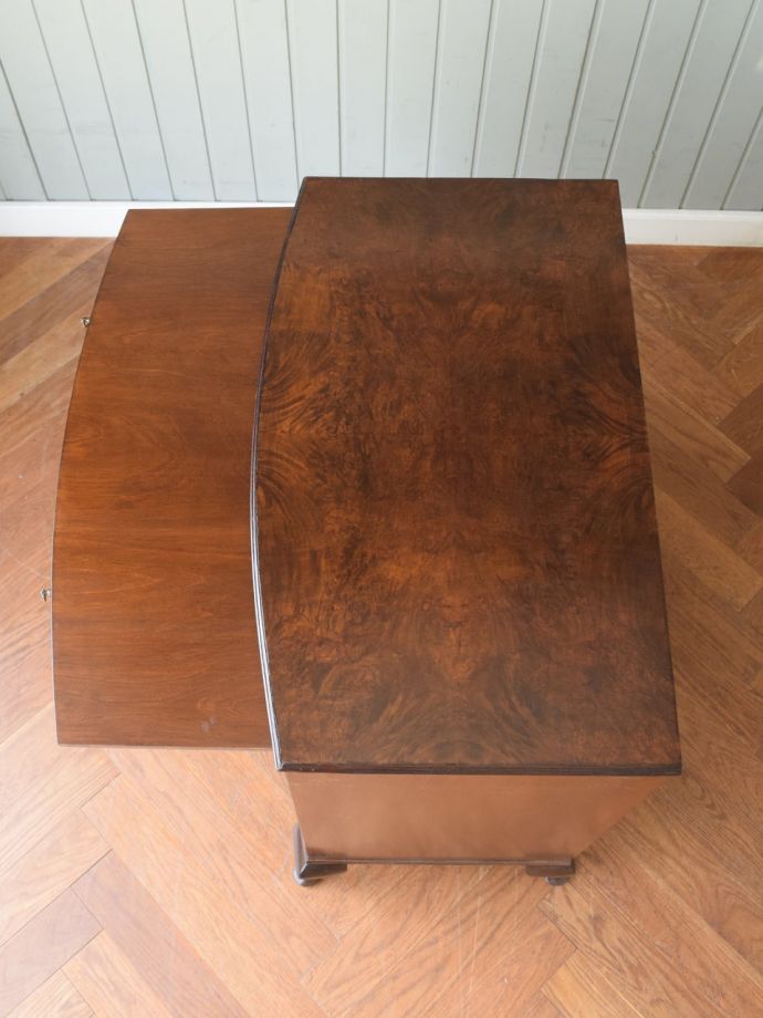 アンティークチェストの天板