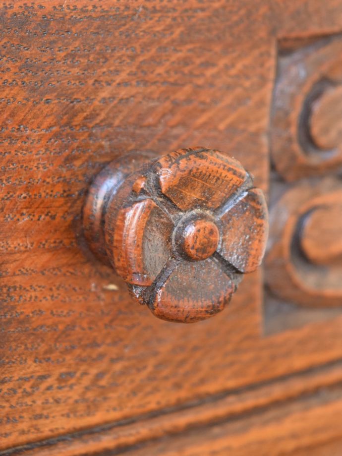 アンティーク家具の取っ手