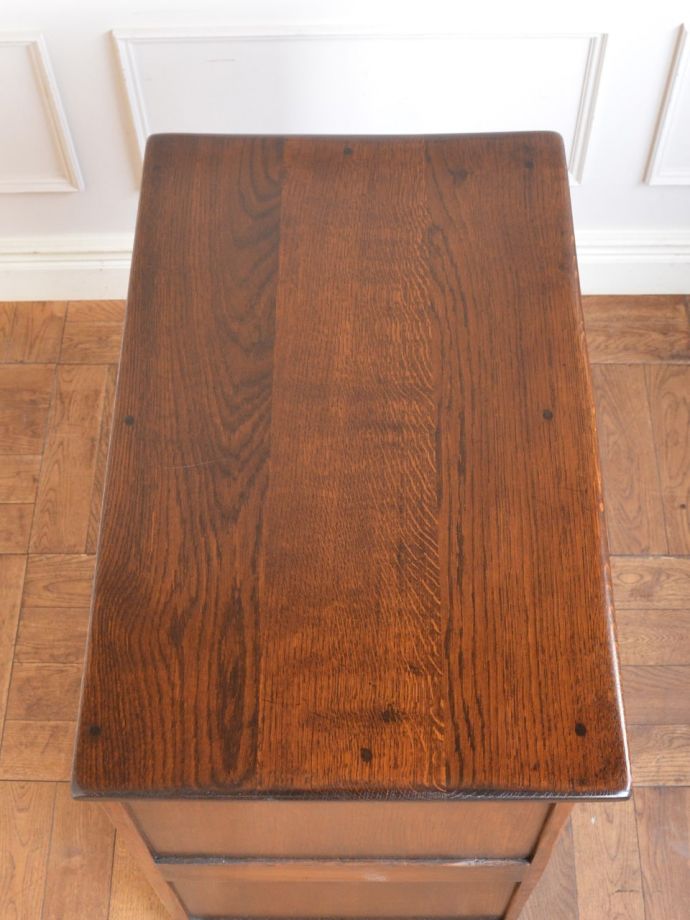 チェストの天板