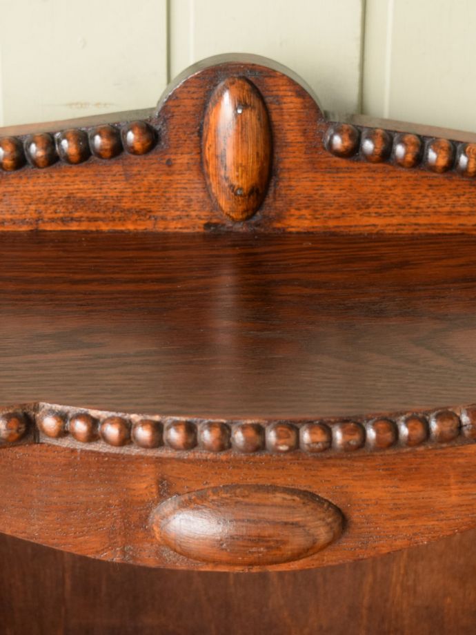 オープンシェルフの装飾