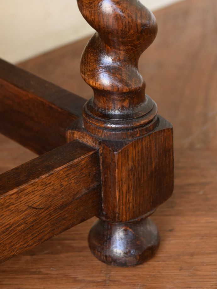 アンティーク家具の脚