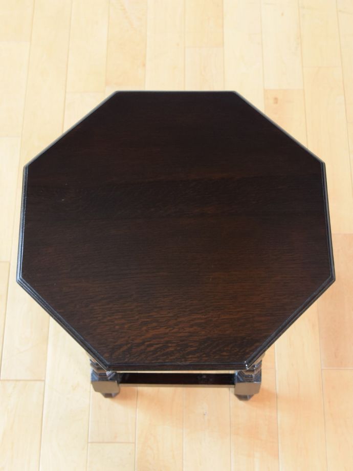 アンティークのテーブルの天板