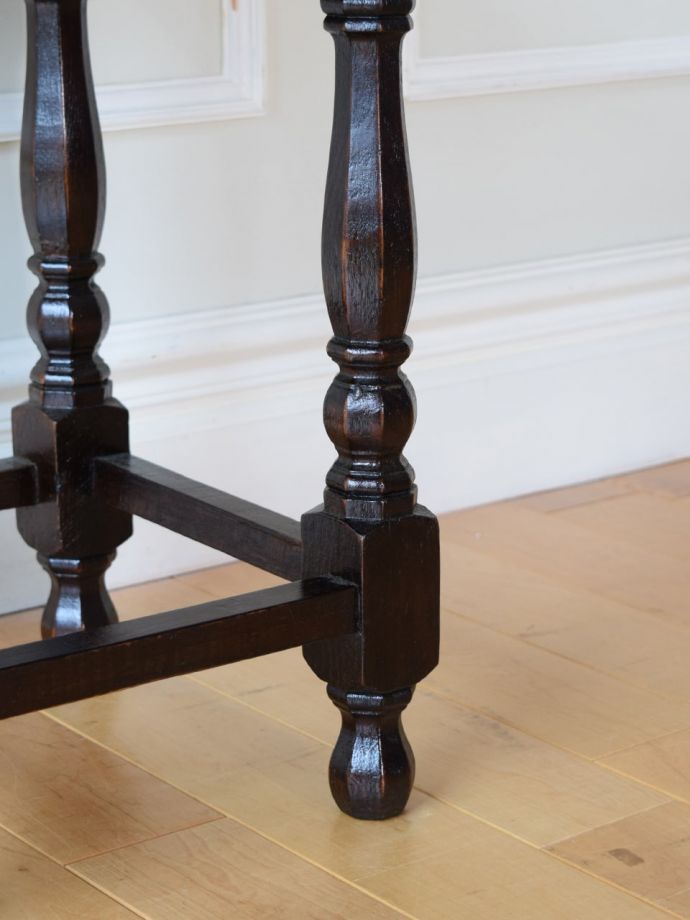 アンティーク家具の脚