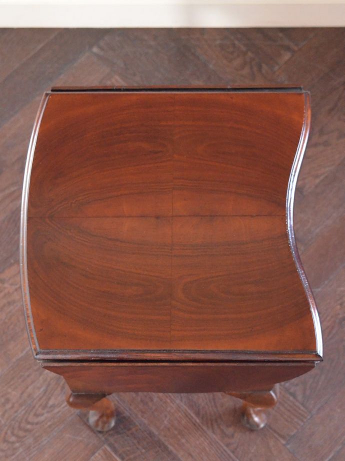 アンティークチェストの天板