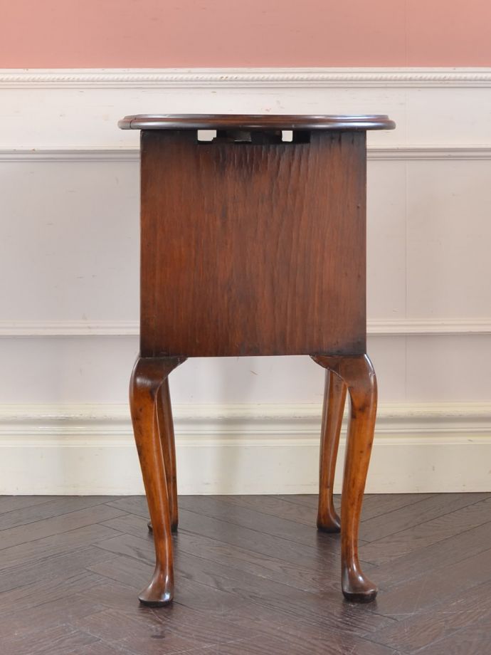 チェストの側面