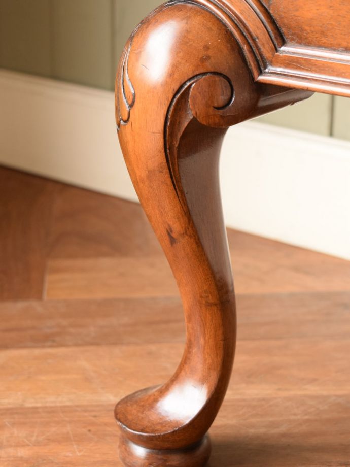 アンティーク家具の脚