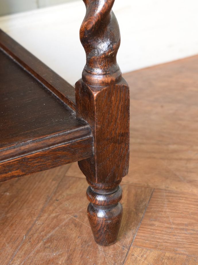 アンティーク家具の脚