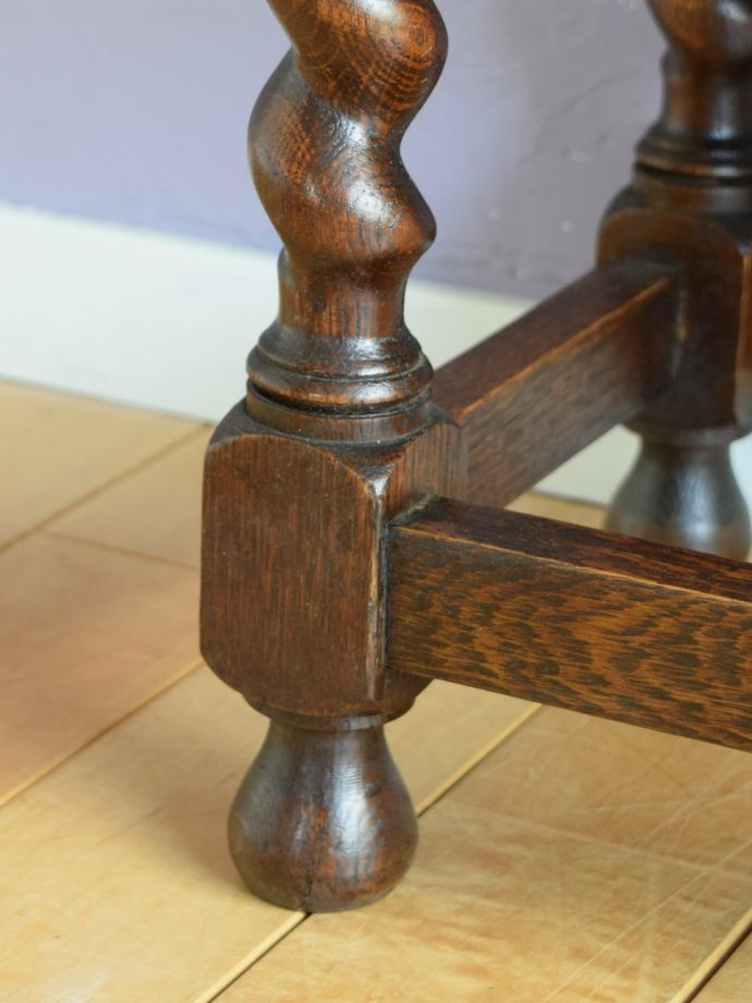アンティーク家具の脚
