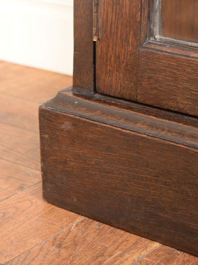 アンティーク家具の脚