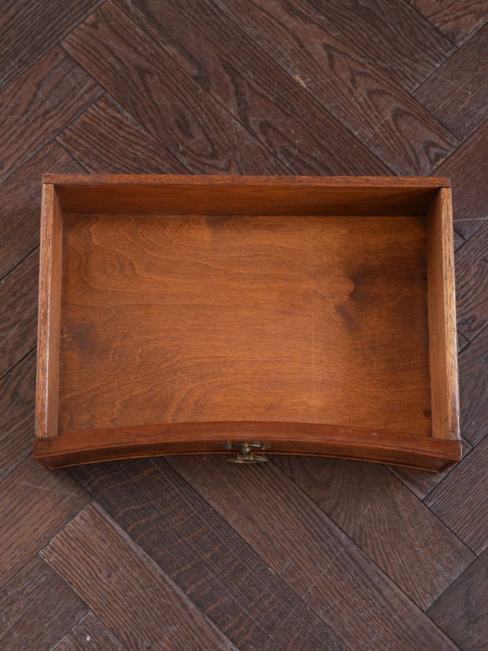 サイドキャビネットの引き出し