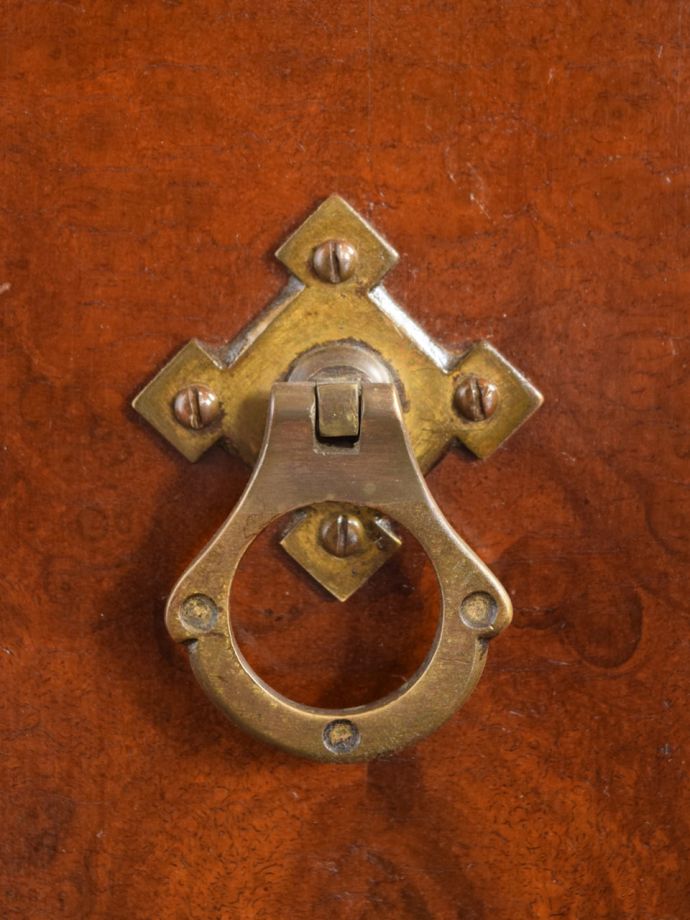 アンティーク家具の取っ手