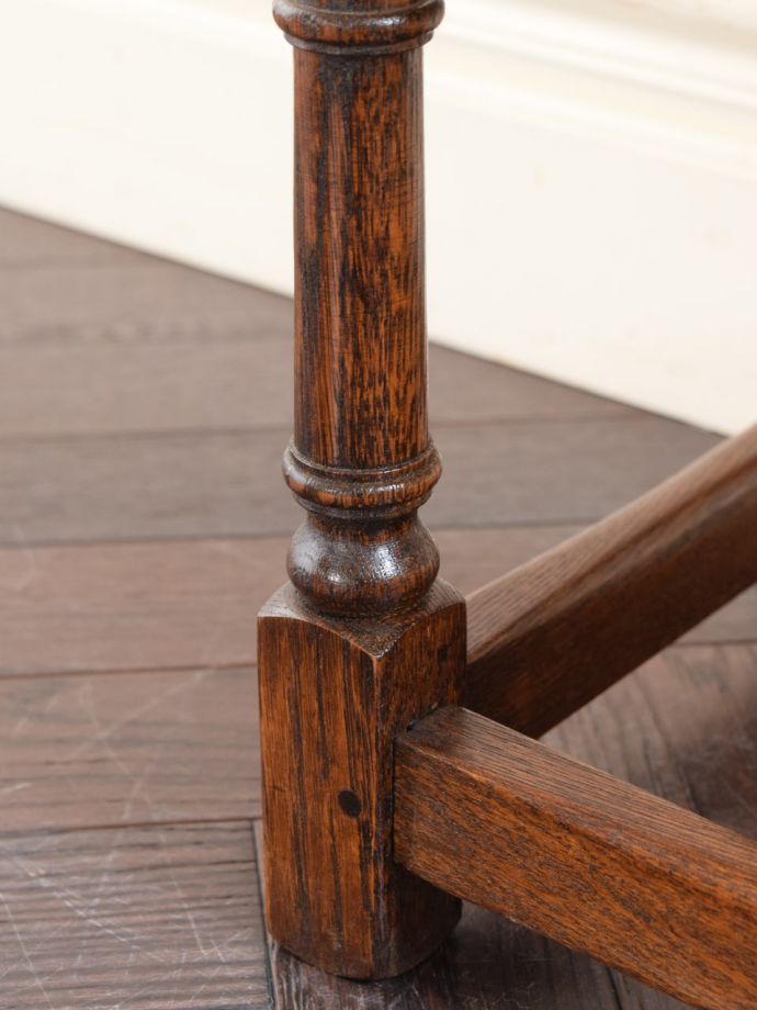 アンティーク家具の脚