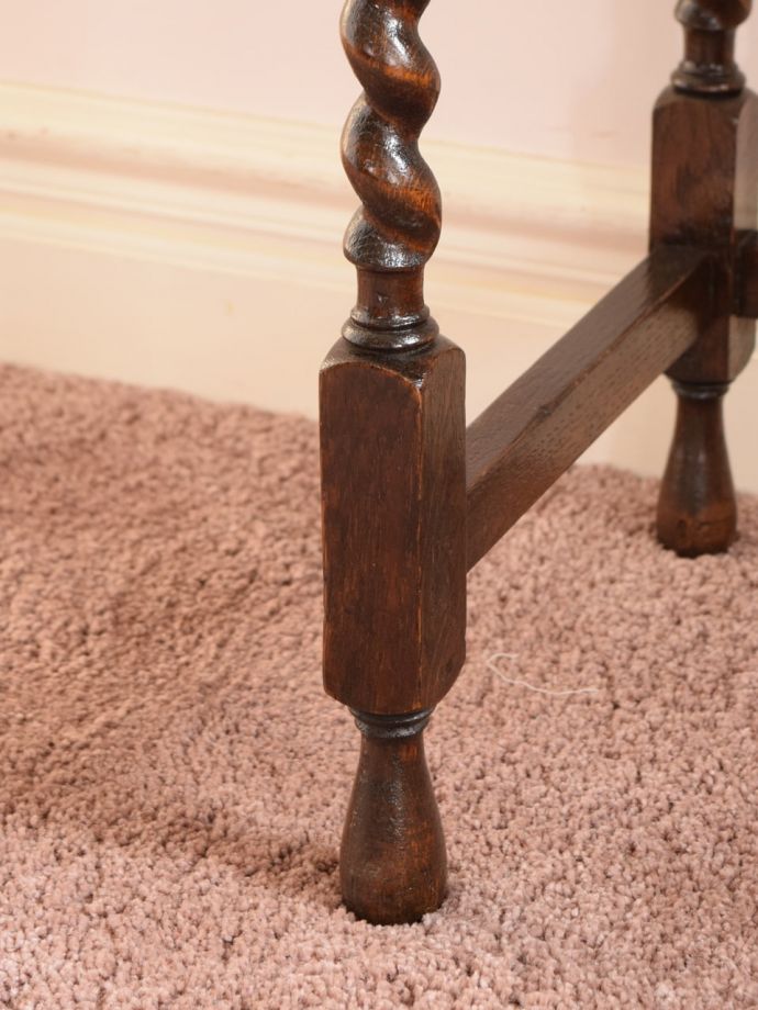 アンティーク家具の脚