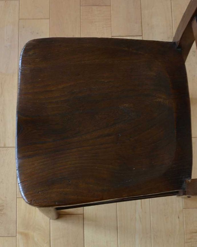 アンティークの椅子の座面