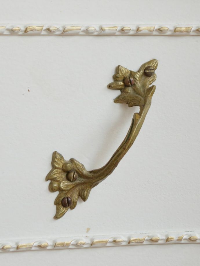 アンティーク家具の取っ手