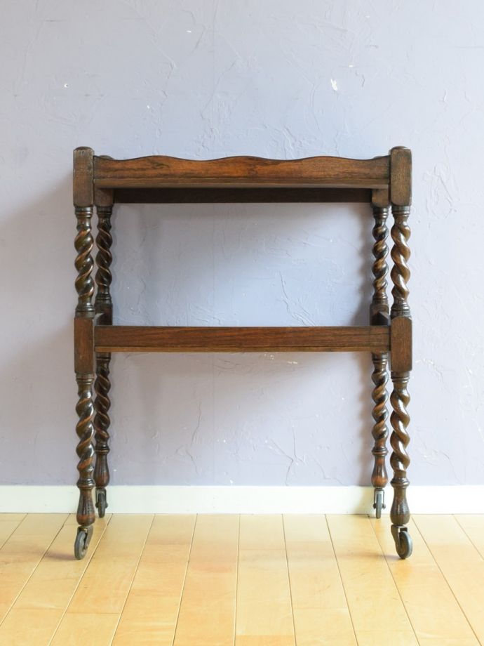 アンティークワゴンの後ろ姿