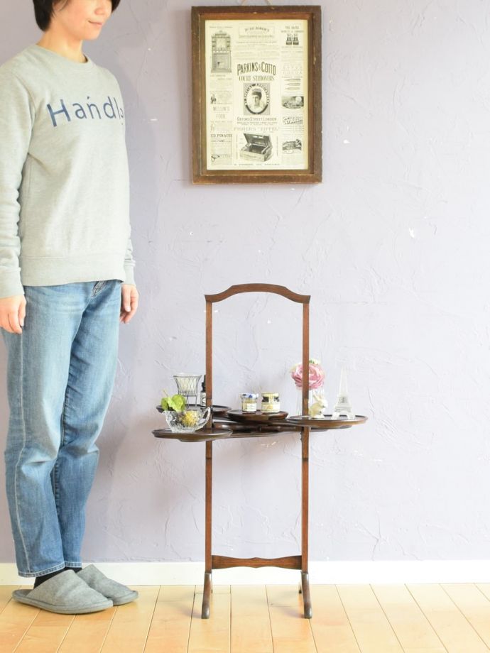 アンティークのケーキスタンド