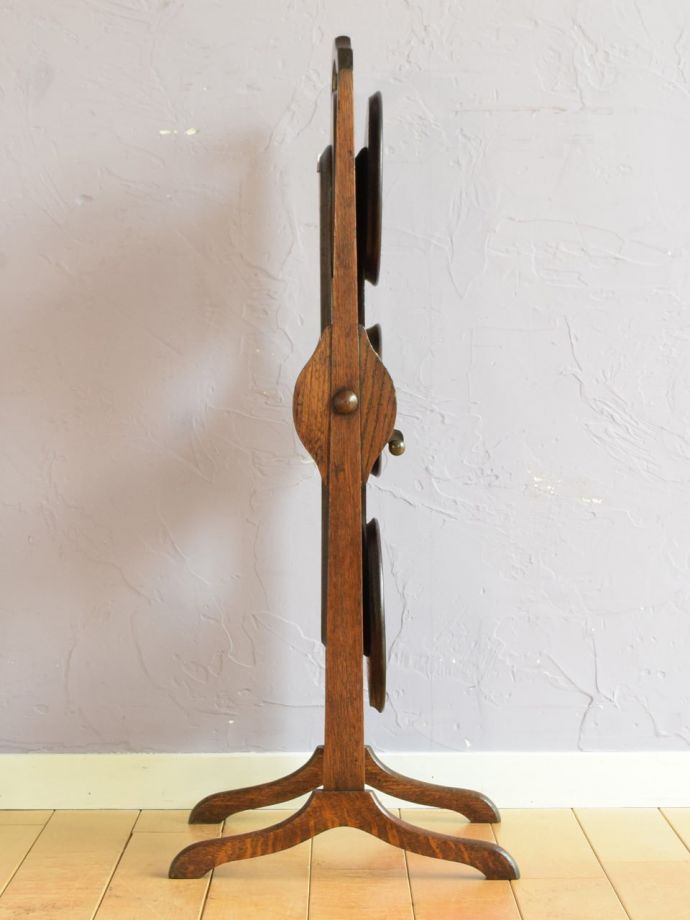 ケーキスタンドの側面