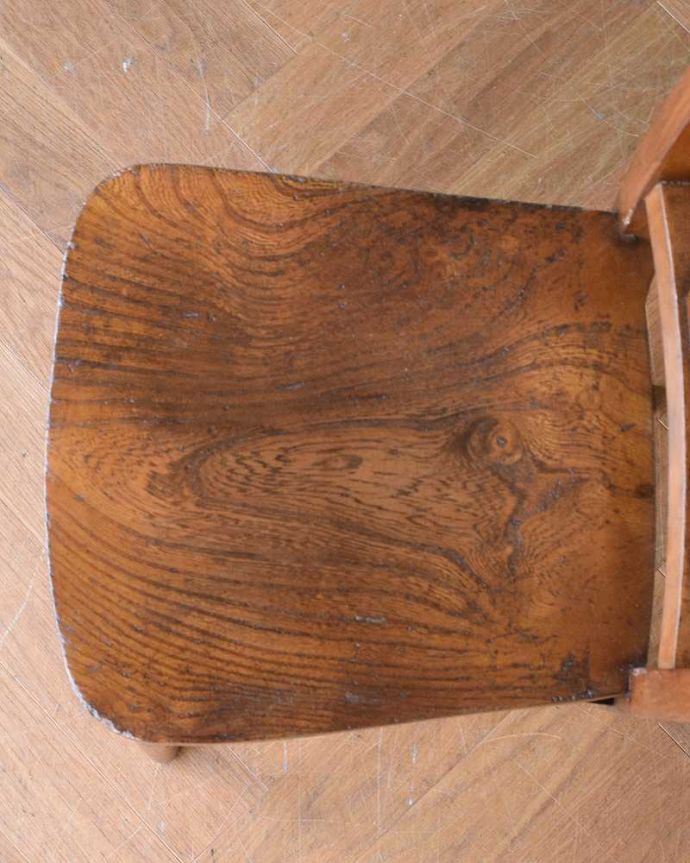 アンティークの椅子の座面