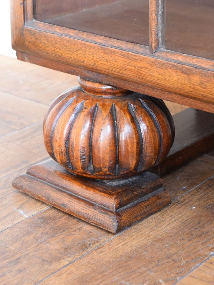 アンティーク家具の脚