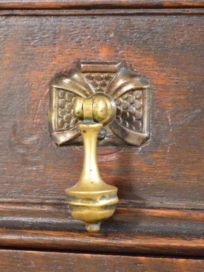 アンティーク家具の取っ手