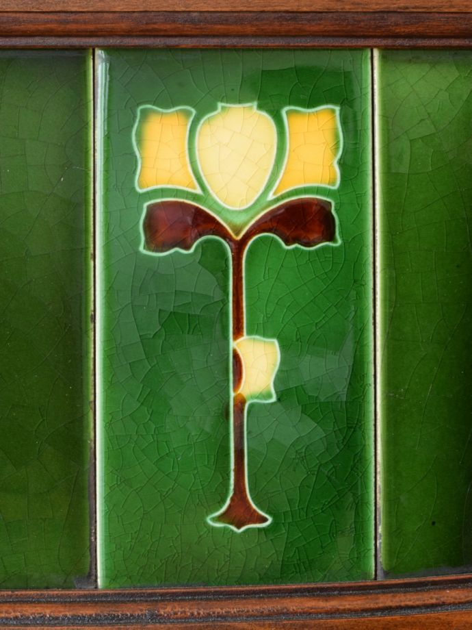 アンティークのタイル