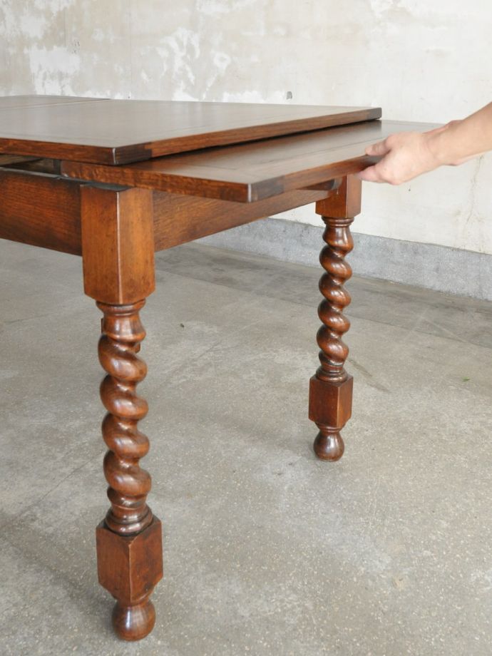 伸長式テーブルのサイズ変更方法