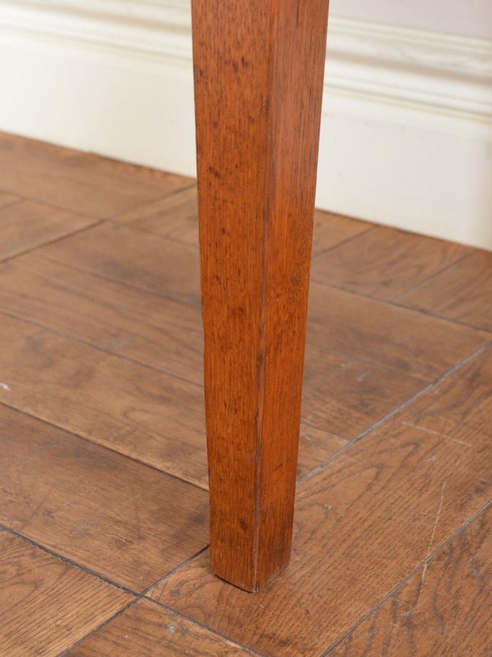 アンティーク家具の脚