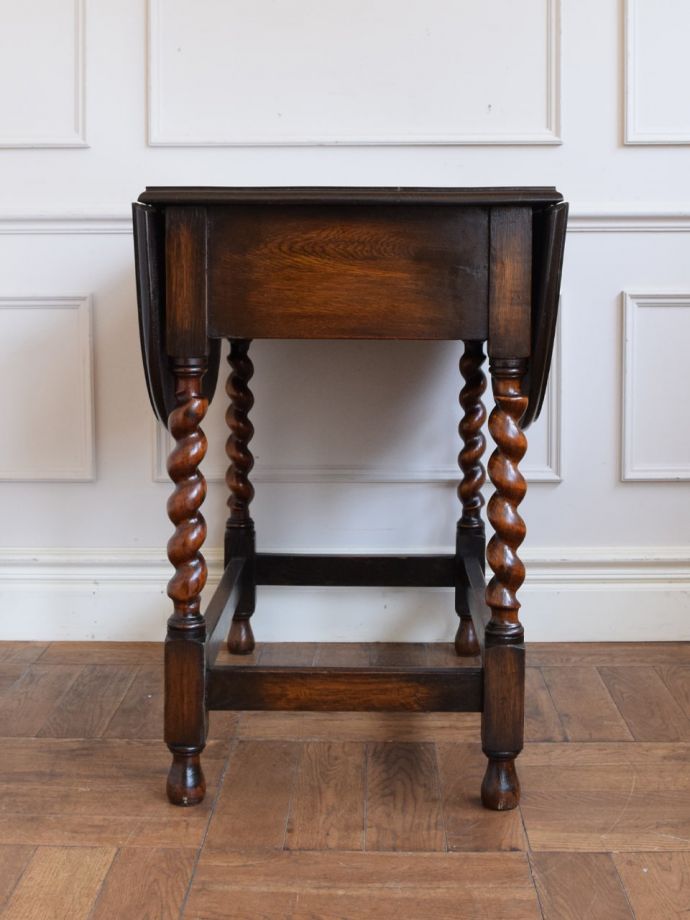 畳んだ時のバタフライテーブル