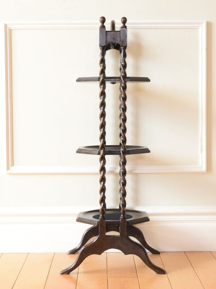 ケーキスタンドの側面