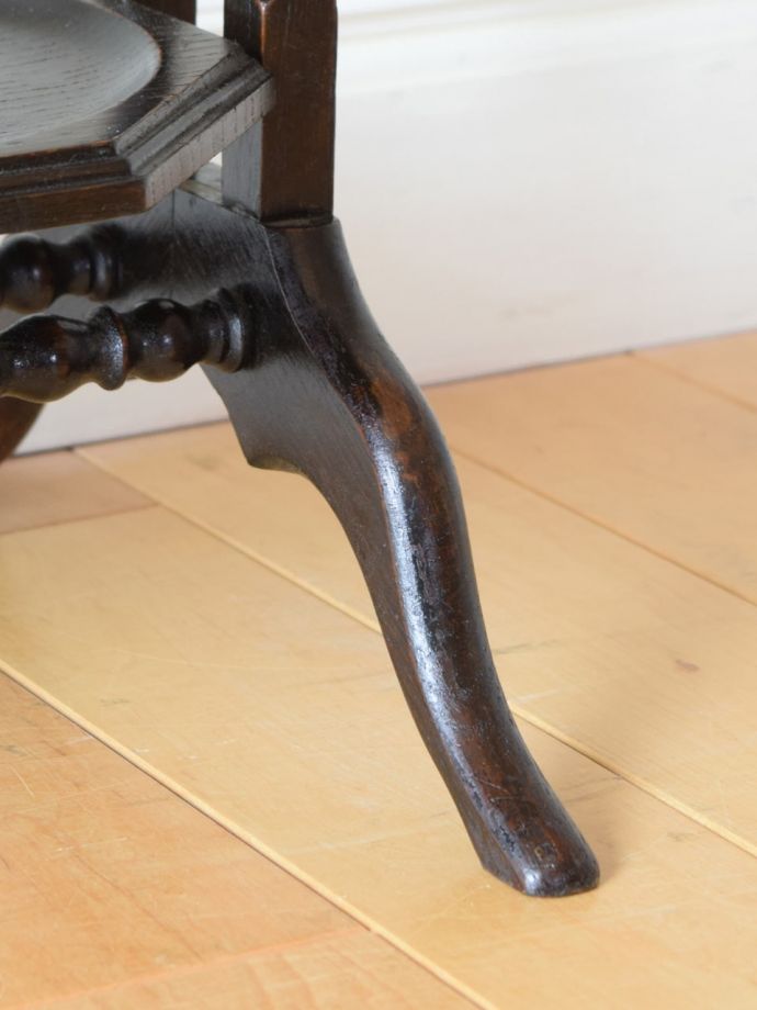 アンティーク家具の脚
