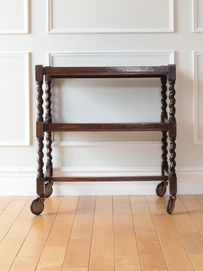 アンティークワゴンの後ろ姿