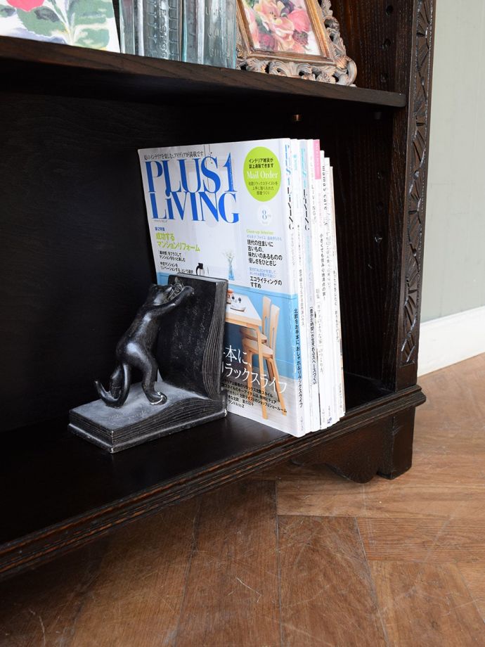 収納たっぷりのキャビネット