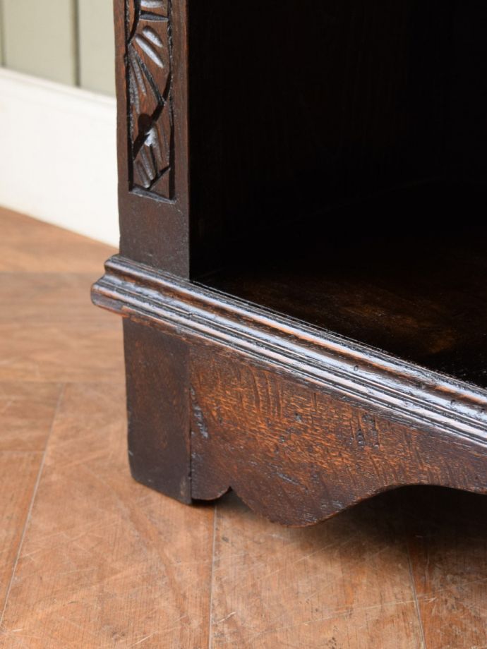 アンティーク家具の脚