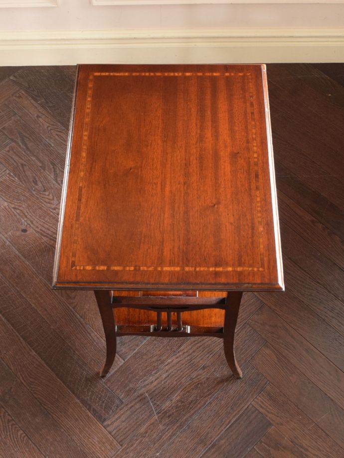 オケージョナルテーブルの天板