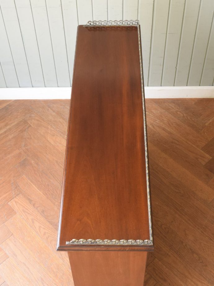 アンティーク本棚の天板