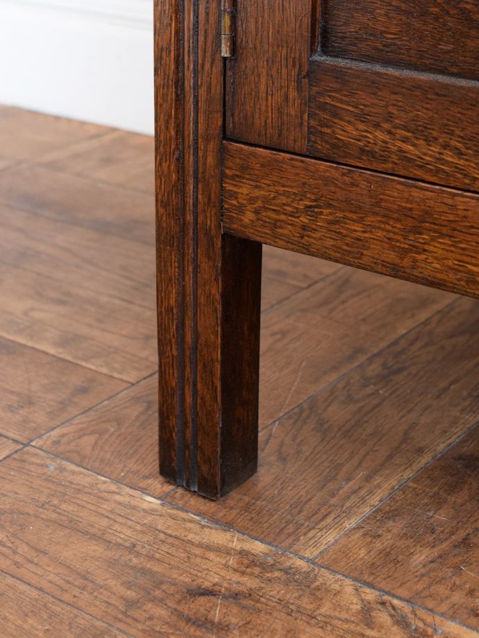 アンティーク家具の脚