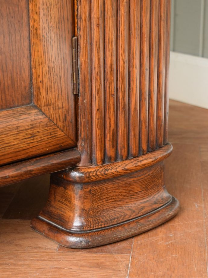 アンティーク家具の脚