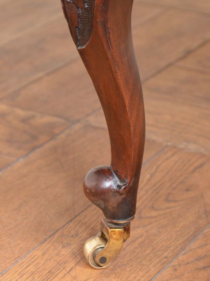 アンティークデスクの脚