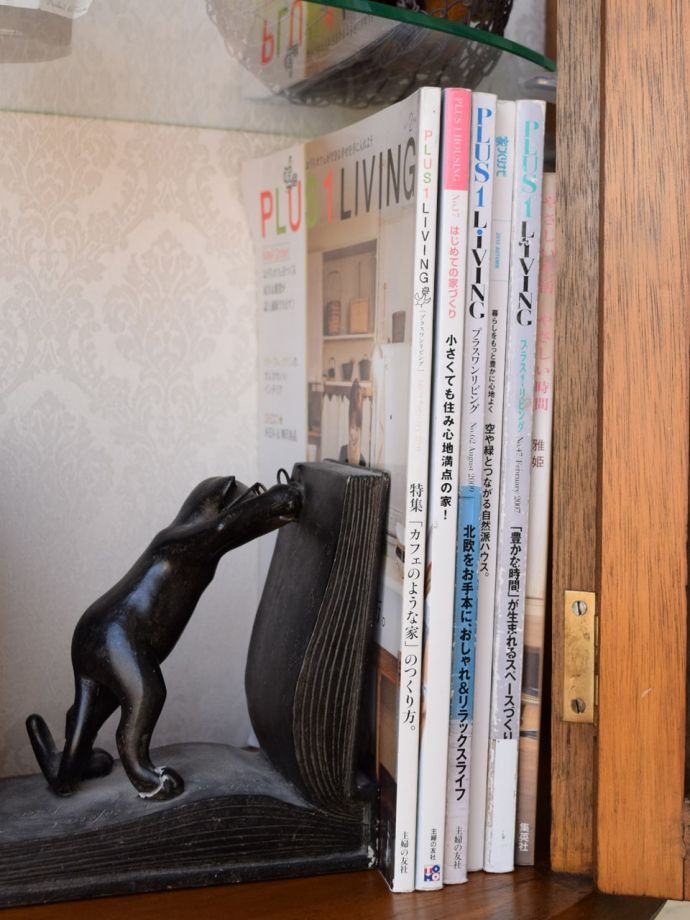 収納たっぷりのキャビネット