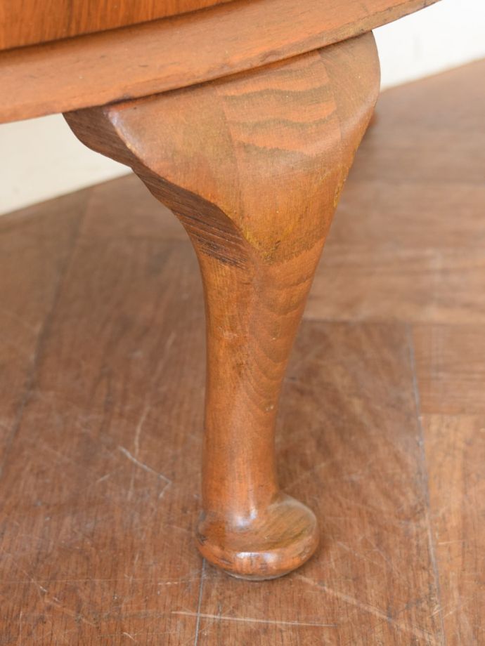 アンティーク家具の脚