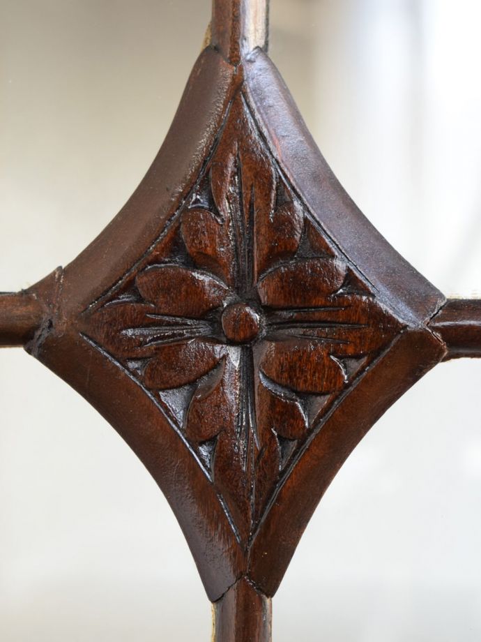 キャビネットの装飾