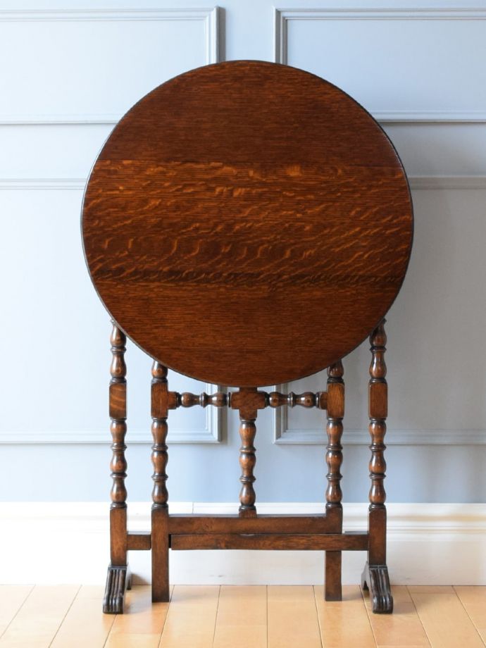 畳んだ時のフォールディングテーブル