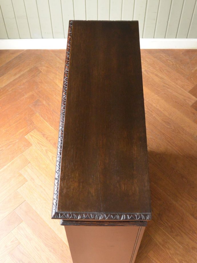 アンティーク本棚の天板