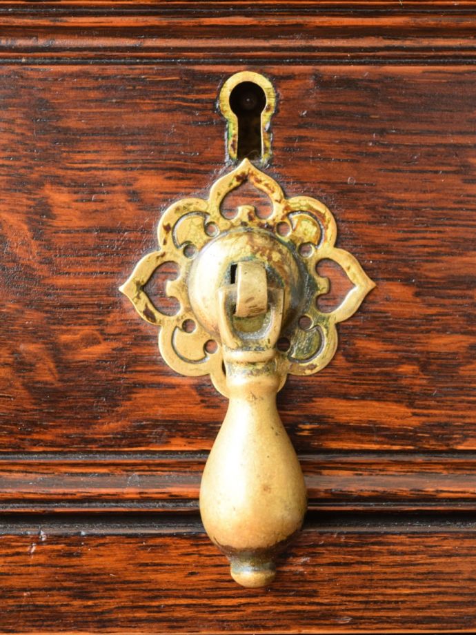 アンティーク家具の取っ手