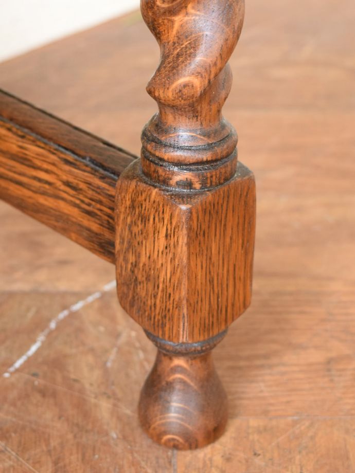 アンティーク家具の脚