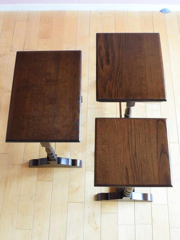 アンティークのテーブルの天板