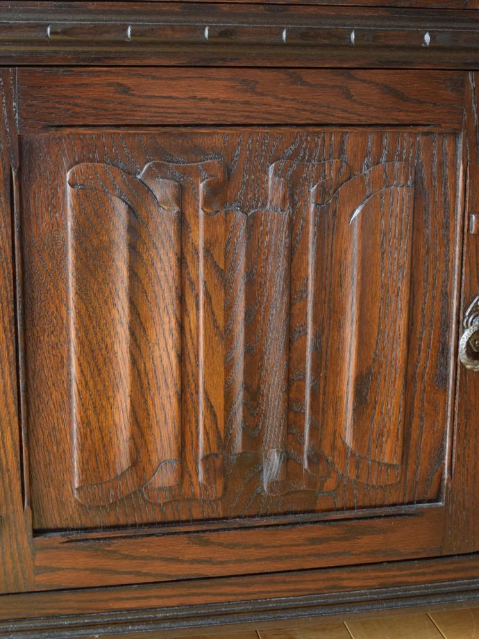 キャビネットの装飾