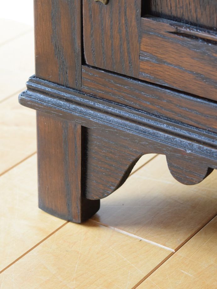 アンティーク家具の脚