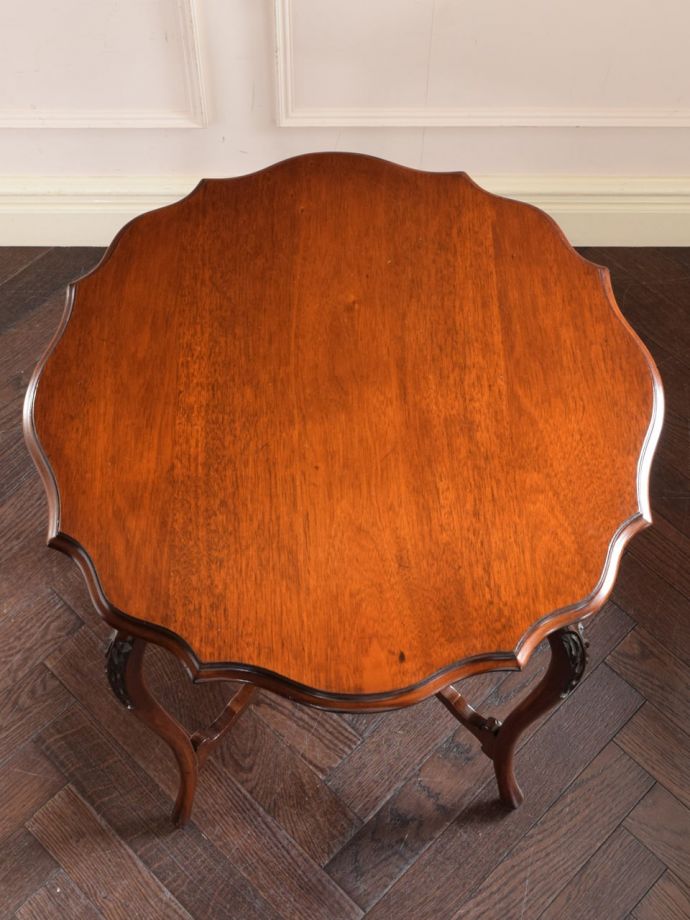 オケージョナルテーブルの天板